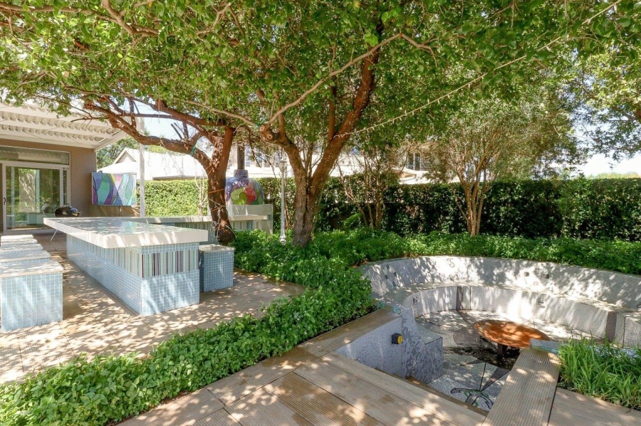 6 Bedroom Property for Sale in The Islands Estates North West